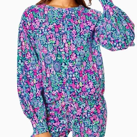 Lilly Pulitzer Kamala Long Sleeve Sweatshirt size Medium - Picture 2 of 12